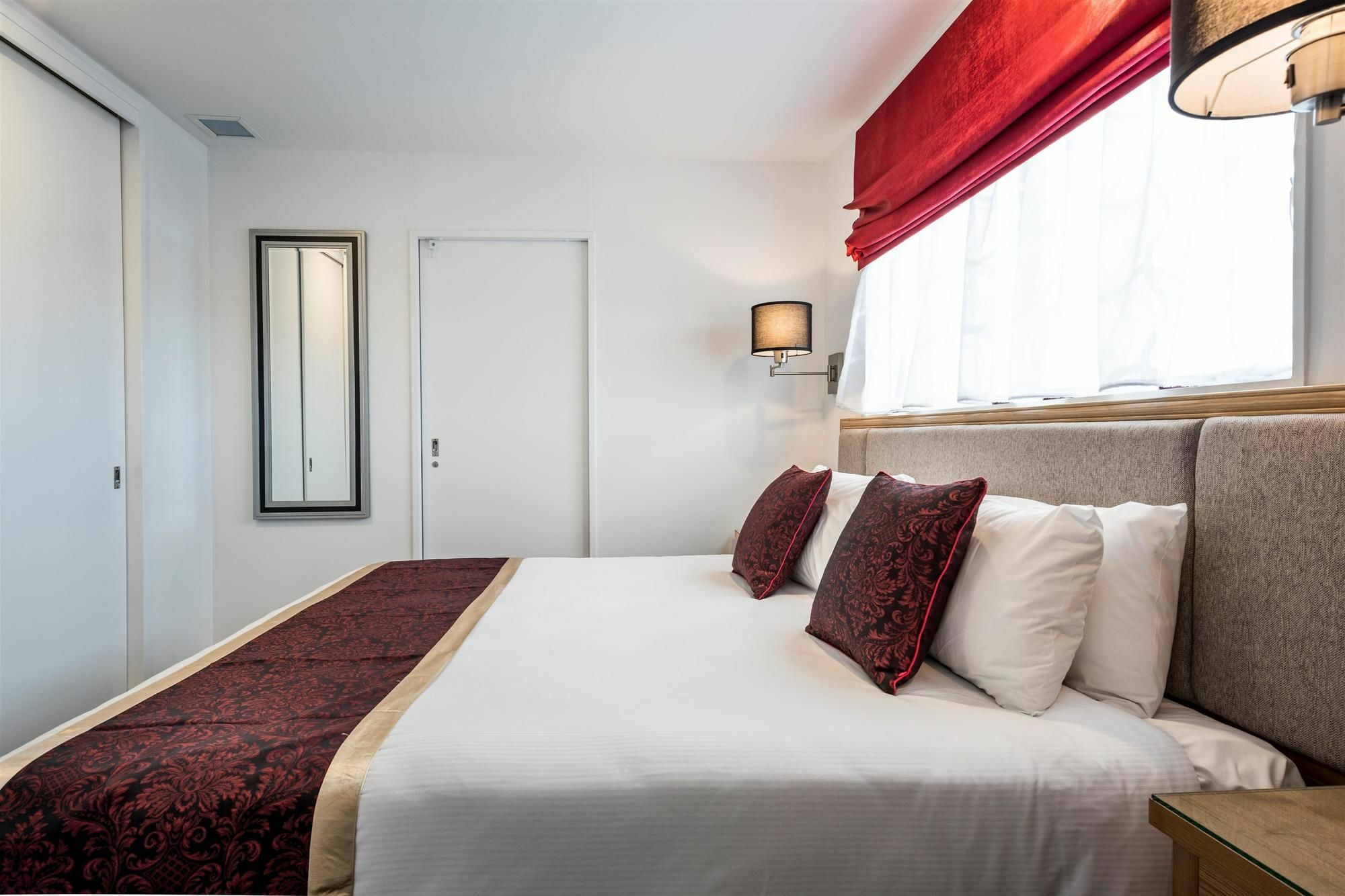 Fino Hotel & Suites Christchurch Exterior foto